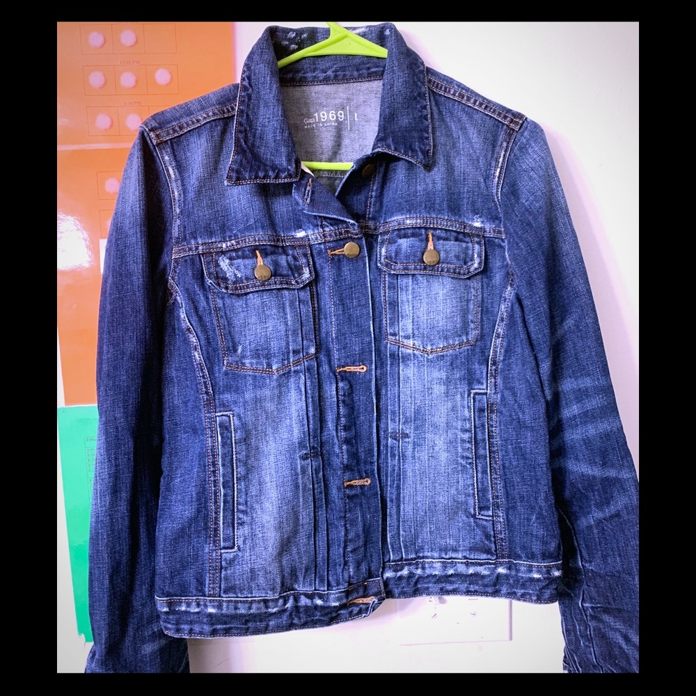 Gap authentic classic jean jacket !! Sz L